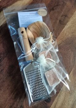 2 Amberblokjes - Geurblokjes - Incl - Schaaltje - Rasp - Organza Zakjes - Geschenkset Vrouwen 11 2 Amberblokjes - Geurblokjes - Incl - Schaaltje - Rasp - Organza Zakjes - Geschenkset Vrouwen -Parfum Korting Winkel 848x1200 5